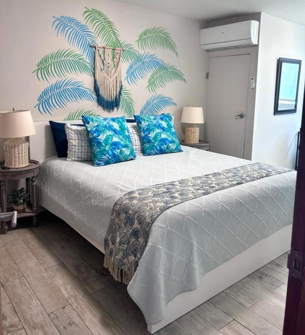 Kasa Brisa Marina Ocean View Balcony Beachfront San Juan Exterior photo